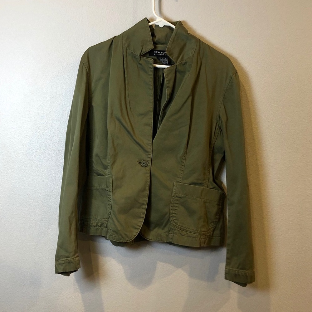 Women’s green blazer New York & Co.